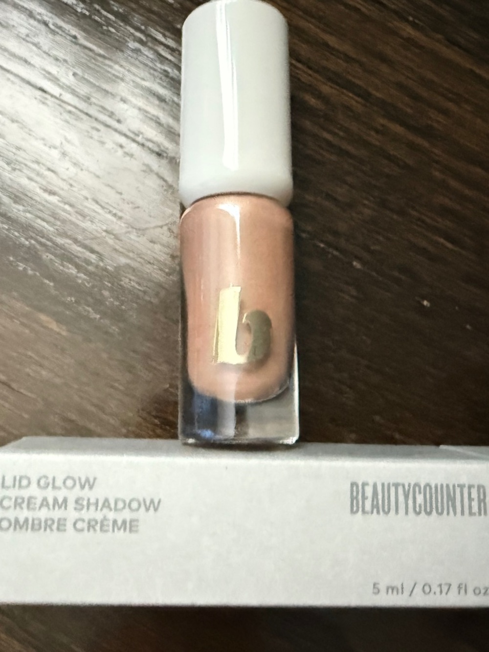 *nib* beautycounter lid glow - aura